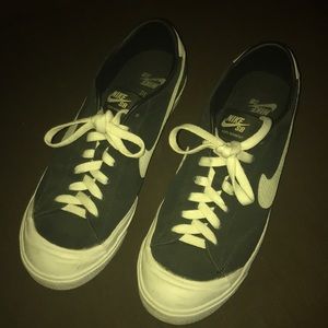 COPY - Nike SB Zoom All Court Corey Kennedy Black/White size 9 mens brand new w…